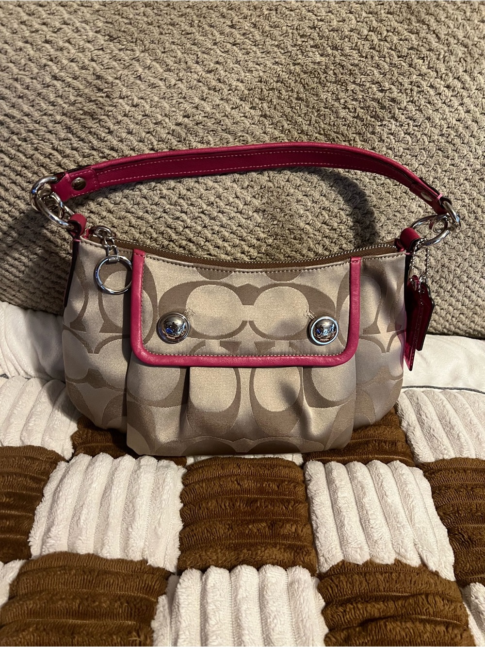 Coach Poppy Signature Handbag in Light brown and Pink Like New!